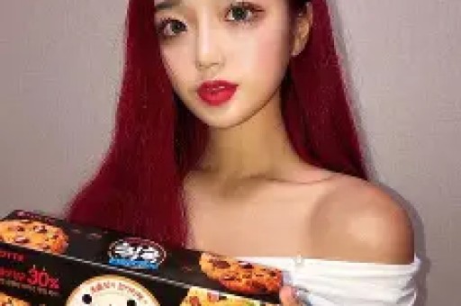 佟丽娅腰间的蝴蝶结大揭秘！网友：这是准备变身“蝴蝶结女王”啊
